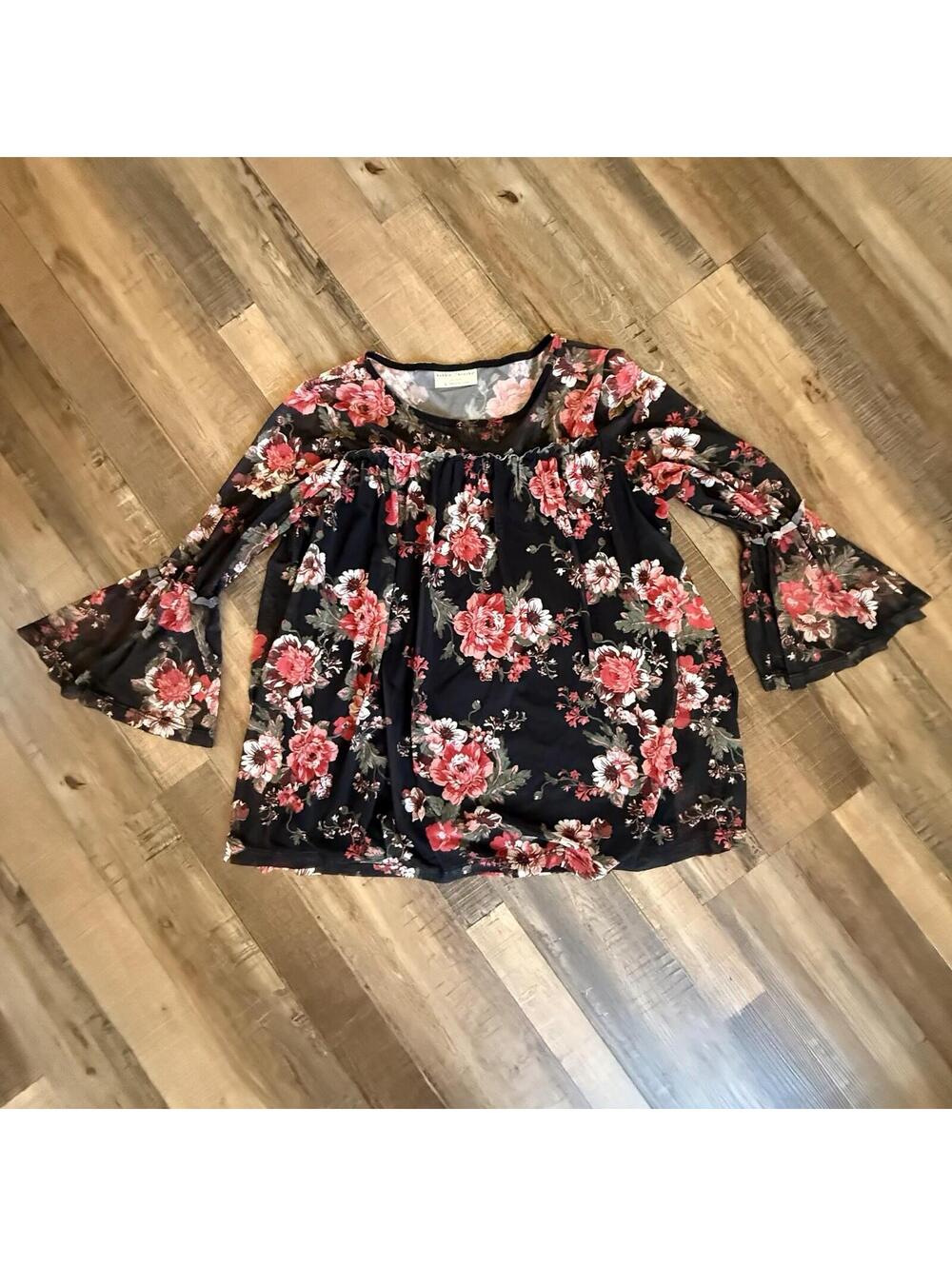 Bobbie Brooks Women's Multicolor Floral Peasant Top in Black - Size L